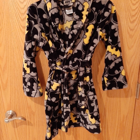 Batman Plush Robe Size Large (10) - Picture 10 of 12